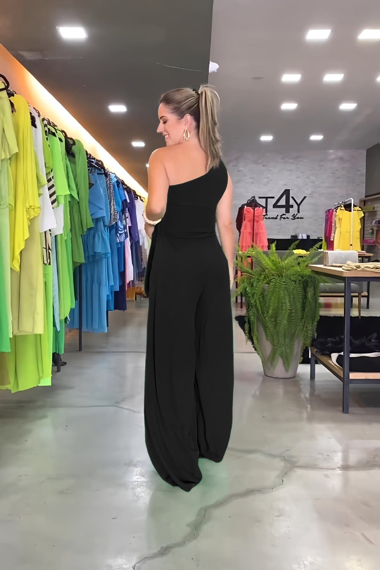 MW | Modischer Ein-Schulter-Jumpsuit