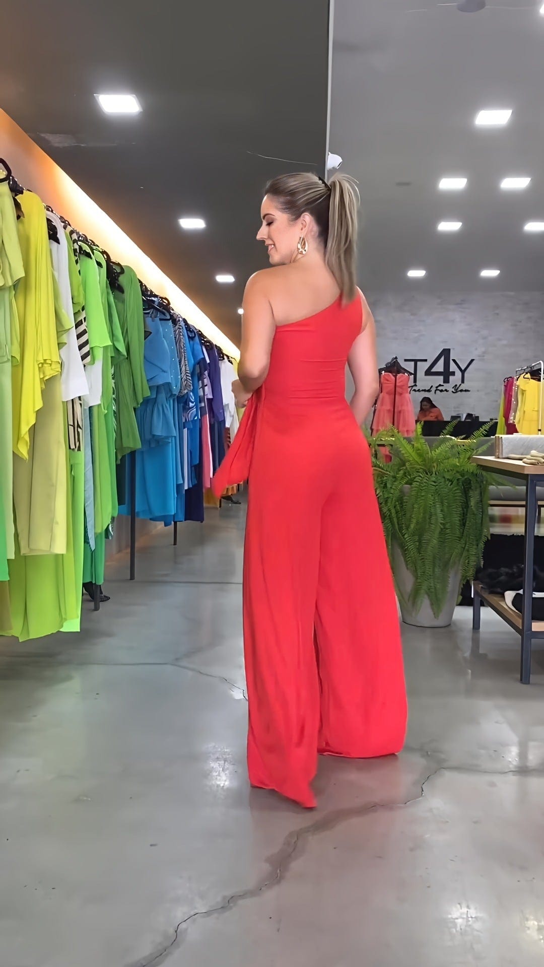 MW | Modischer Ein-Schulter-Jumpsuit